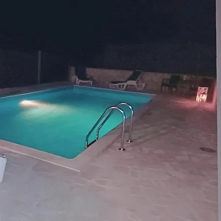 Seaside With A Swimming Pool Pag - 17752 Lejlighed *