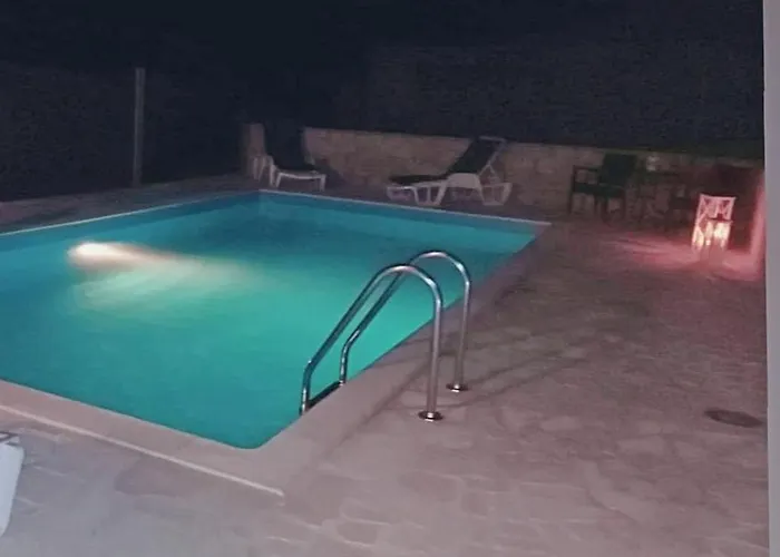 Seaside With A Swimming Pool Pag - 17752 Lejlighed *